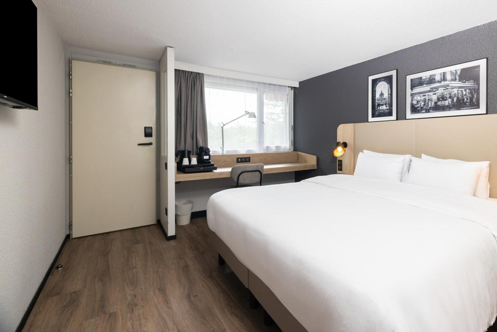 แคมพาเนลมอนท์เพลเลอร์เอสเลอมิลเลียนแนร์ Hotel มงต์เปอลิเยร์ ภายนอก รูปภาพ